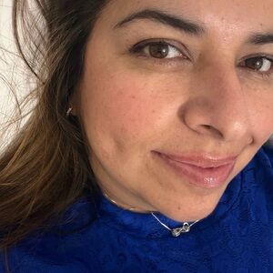 Meet your Posher, Carolina